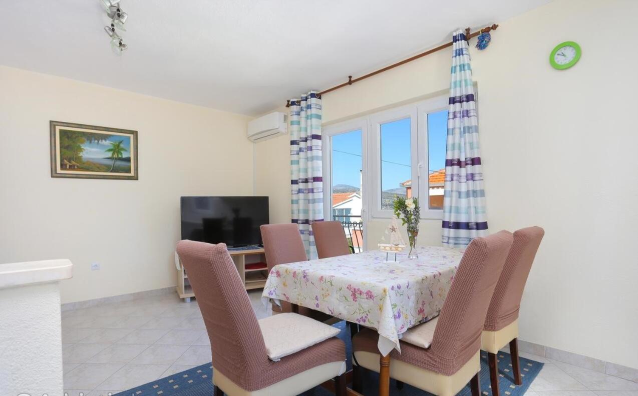 Katja Apartment Trogir Eksteriør billede